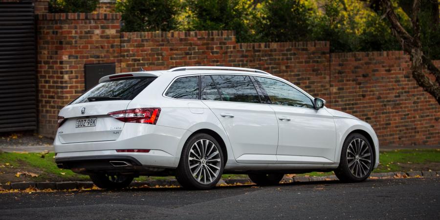  Skoda Superb Wagon 4x4 2016 года  (AU) (фото 16 из 26)